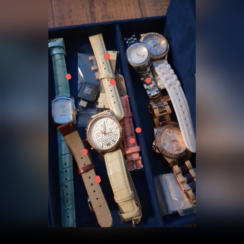 Women's Invicta/Fossil Watch Set